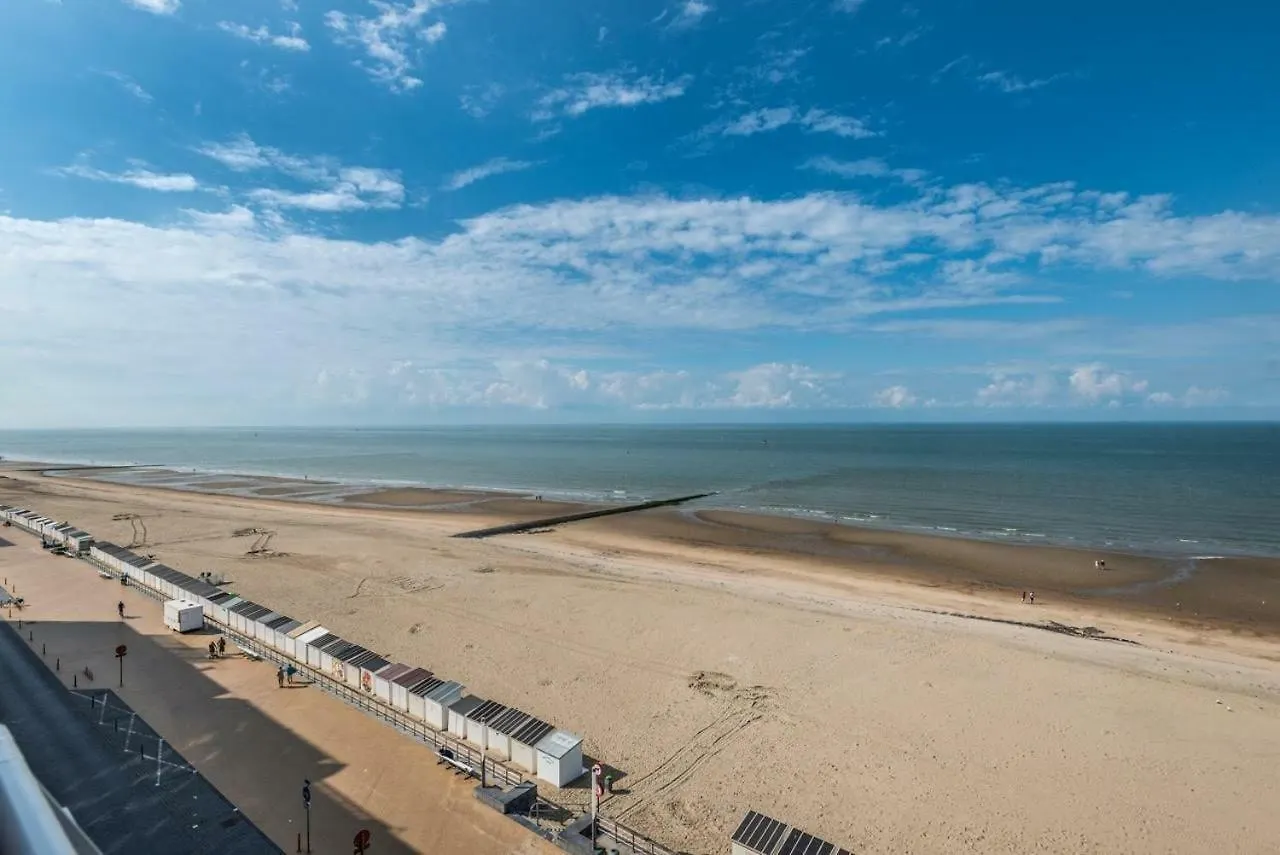 Studio Zeezicht fully renovated Oostende