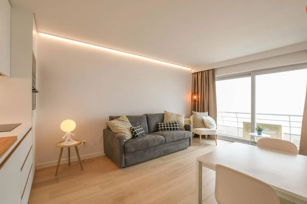 Appartement Studio Zeezicht fully renovated Oostende België